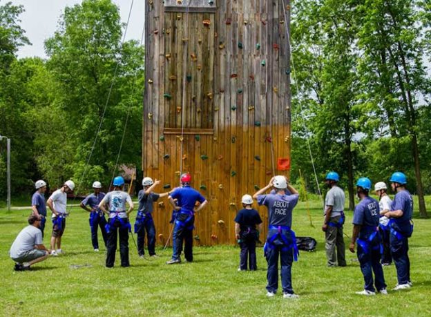 21 benefits athletic programs for at risk youth